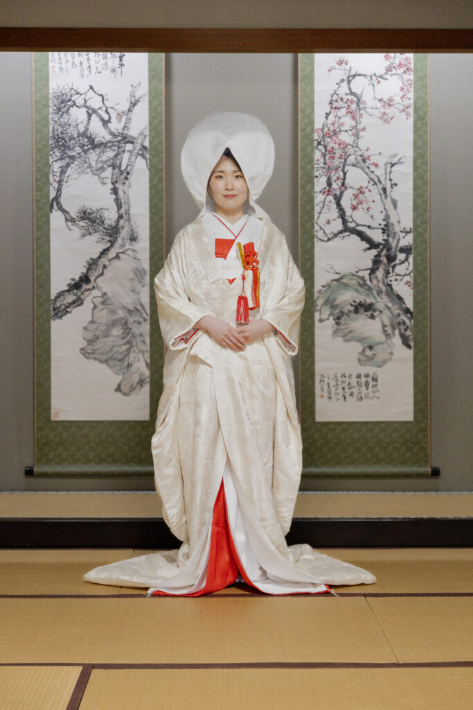 綿帽子を着用した和装花嫁