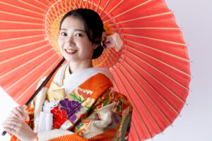 富山のコアラで和装フォトウェディングを行なっている花嫁の様子