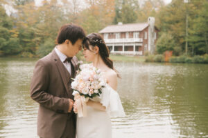 富山のコアラが軽井沢でロケーションフォトウェディングを行なった新郎新婦の前撮り写真