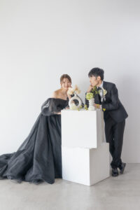 富山のコアラでブラックドレスを着た花嫁のフォトウェディング