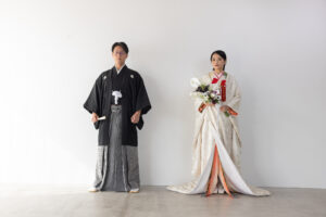 富山の和装フォトウェディングで花嫁がブーケを持っているフォトウェディング