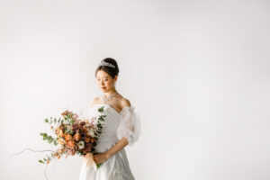 富山のコアラのスタジオでフォトウェディングを行なった妊婦の花嫁